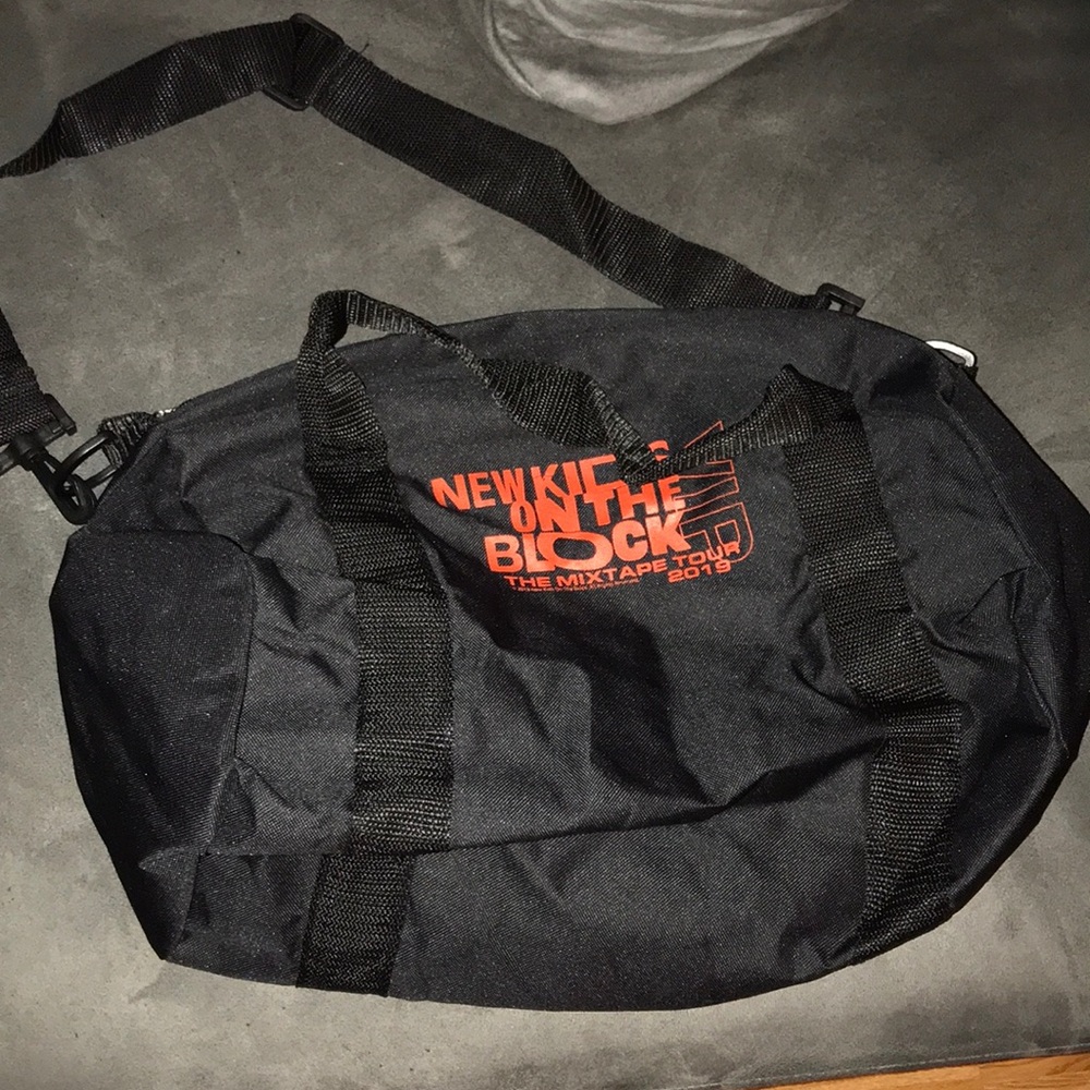 New Kids On the block Duffle Bag. NKOTB. 2019 tour. - Picture 2 of 2